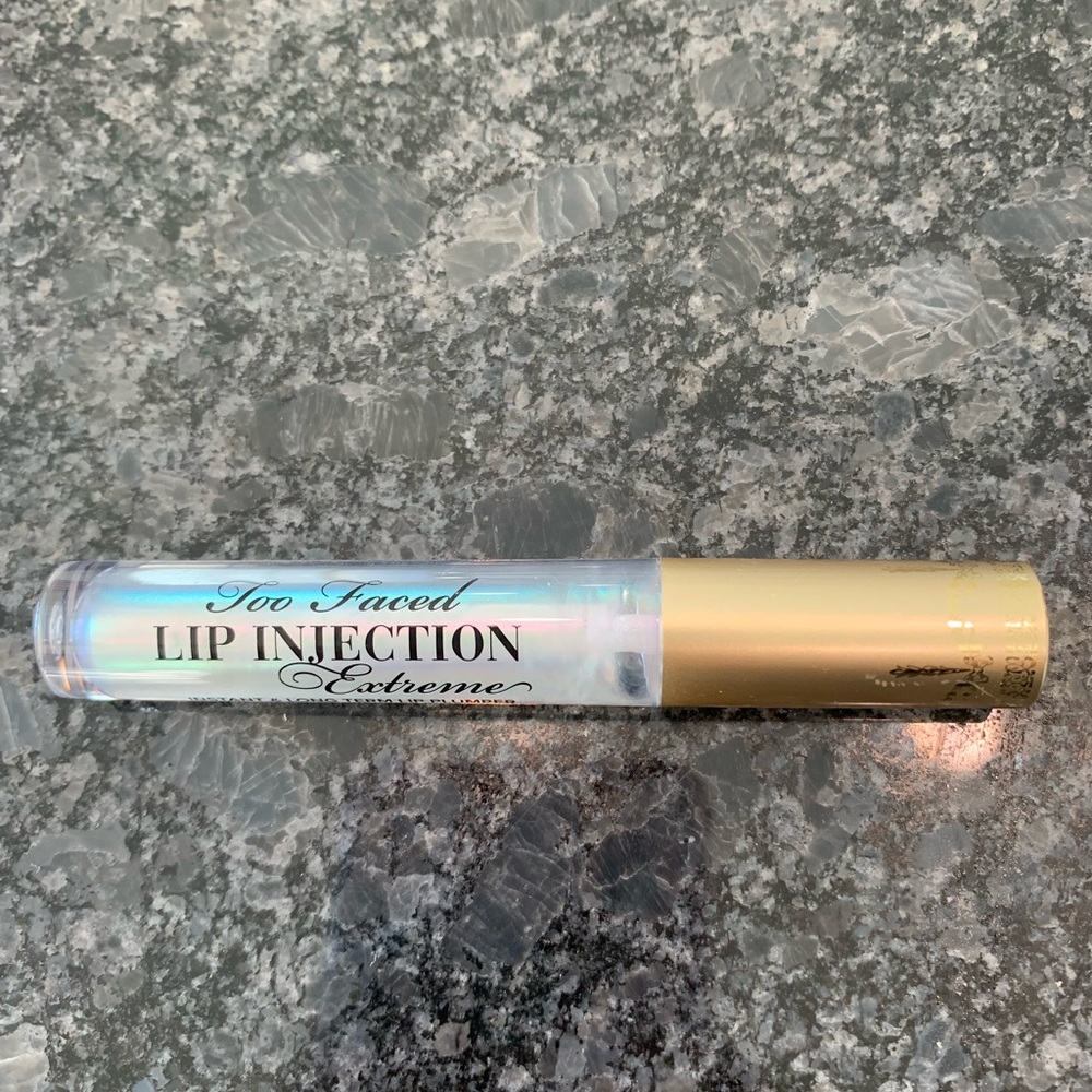 Too Faced Lip Injection Extreme